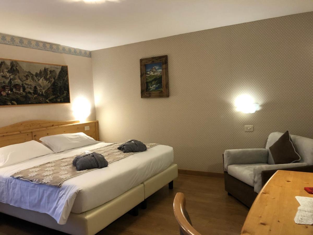 Hotel Edelweiss 3 Stelle Superior Breuil-Cervinia Kültér fotó